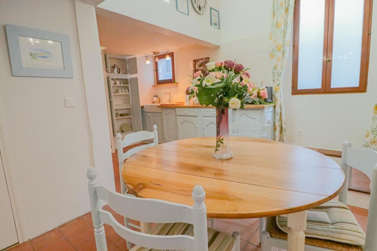 Appartement Duplex au coeur du vieil Antibes Extérieur photo